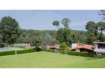 CASA EN VENTA EN AVNDARO / CONDOMINIO