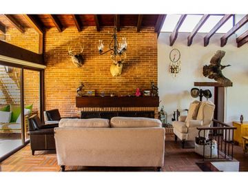 CASA EN VENTA EN AVNDARO / CONDOMINIO