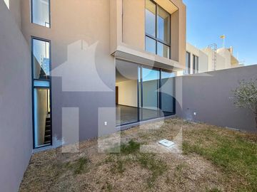 Casa en Venta, Galerías Santa Anita, Tlajomulco de Zúñiga