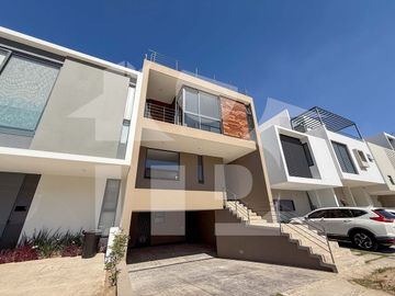Casa en Venta, Galerías Santa Anita, Tlajomulco de Zúñiga