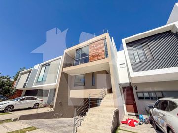 Casa en Venta, Galerías Santa Anita, Tlajomulco de Zúñiga