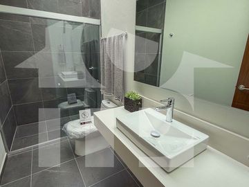 Casa en Venta, Galerias Santa Anita, Tlajomulco de Zúñiga, Jalisco