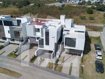 Casa en Venta, Galerias Santa Anita, Tlajomulco de Zúñiga, Jalisco