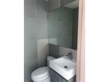 APARTAMENTO EN VENTA PH YACHT CLUB VISTA AL MAR.