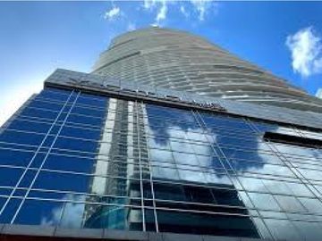 APARTAMENTO EN VENTA PH YACHT CLUB VISTA AL MAR.