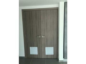 APARTAMENTO EN VENTA PH YACHT CLUB VISTA AL MAR.