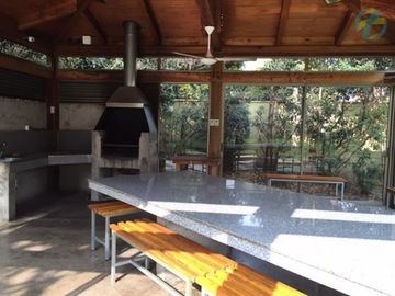 Departamento en Venta en Av. Las Condes / La Cabaña - 4D + 4B + 2 estacionamientos y bodega