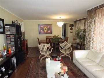 Departamento en Venta en Av. Las Condes / La Cabaña - 4D + 4B + 2 estacionamientos y bodega