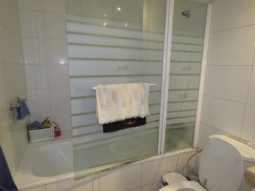 Departamento en Venta en Av. Las Condes / La Cabaña - 4D + 4B + 2 estacionamientos y bodega