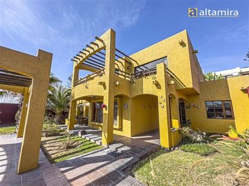 Casa en Venta en Avenida Pedro Prado / Av. Ramón Perez (Avda. Chipana)