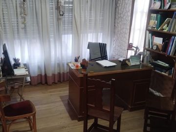 Casa en venta de 4 dormitorios c/ cochera en La Falda