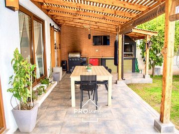 Casa en Venta en Condominio Cumbres de Peñalolén
