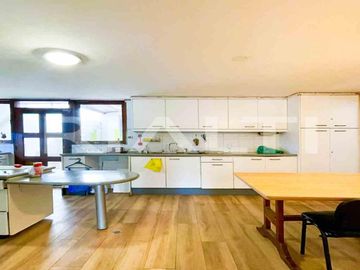 Casa en venta 3 cuadras de la Eloy Alfaro y Portugal