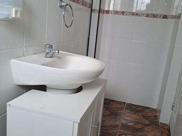 Casa ampliada en barrio en alto en Quilpué
