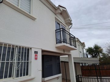 Casa ampliada en barrio en alto en Quilpué