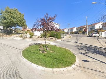 Casa ampliada en barrio en alto en Quilpué