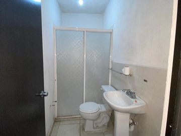 CASA EN REAL DEL VALLE, FRACC LA ARBOLEDA CON TERRAZA TECHADA