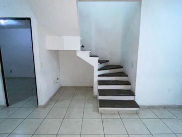 CASA EN REAL DEL VALLE, FRACC LA ARBOLEDA CON TERRAZA TECHADA