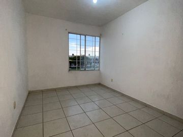 CASA EN REAL DEL VALLE, FRACC LA ARBOLEDA CON TERRAZA TECHADA