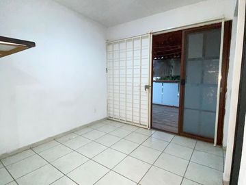 CASA EN REAL DEL VALLE, FRACC LA ARBOLEDA CON TERRAZA TECHADA