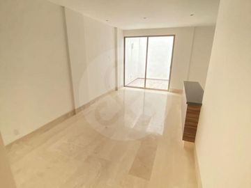 14 de agosto  Departamento en venta en Lomas Hipódromo