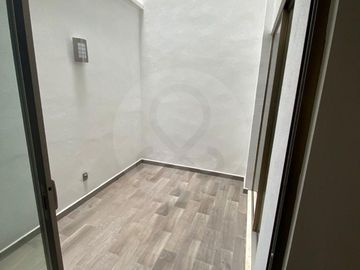 14 de agosto  Departamento en venta en Lomas Hipódromo