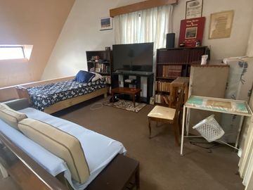 CASA EN VENTA, PARA ACTUALIZAR, EN LAS ARBOLEDAS, VIGILANCIA, JARDIN.