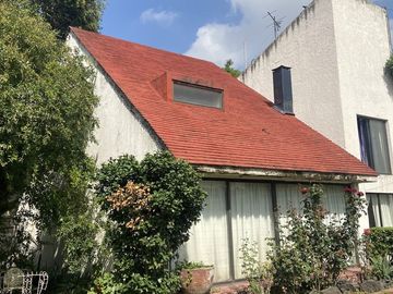 CASA EN VENTA, PARA ACTUALIZAR, EN LAS ARBOLEDAS, VIGILANCIA, JARDIN.