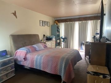 CASA EN VENTA, PARA ACTUALIZAR, EN LAS ARBOLEDAS, VIGILANCIA, JARDIN.