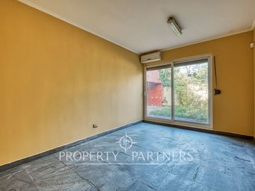 ¡Excelente ubicación! Casa en Las Condes , con buen terreno, Cercano metro Manquehue. Gerónimo  de Alderete