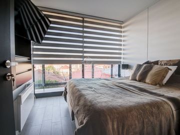 Departamento en venta amoblado, tranquila calle cerca de Escuela de Carabineros.