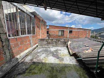 CASA EN VENTA EN SECTOR LA CAPILLA - DOSQUEBRADAS