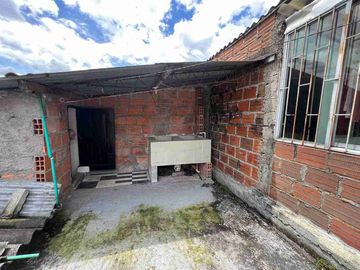 CASA EN VENTA EN SECTOR LA CAPILLA - DOSQUEBRADAS