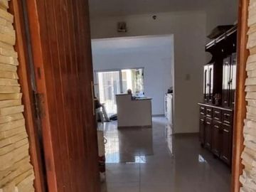 Casa en venta - 4 Dormitorios 4 Baños - 531,50mts2 - Merlo