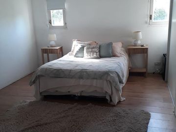 Muy linda casa 5 ambientes. Excelente ubicación