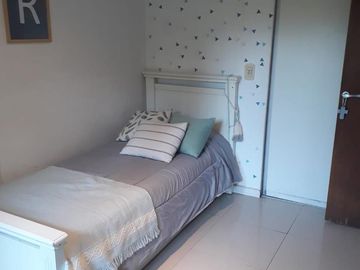 Muy linda casa 5 ambientes. Excelente ubicación