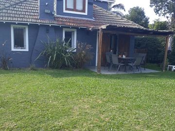 Muy linda casa 5 ambientes. Excelente ubicación