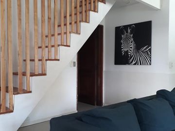 Muy linda casa 5 ambientes. Excelente ubicación