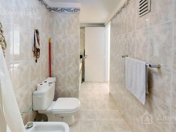 Venta de Departamento Duplex en Recoleta de 2 ambientes con cochera