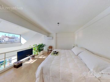 Venta de Departamento Duplex en Recoleta de 2 ambientes con cochera
