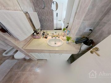 Venta de Departamento Duplex en Recoleta de 2 ambientes con cochera