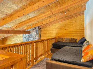 CABAÑA AMUEBLADA EN VENTA EN MONTERREAL