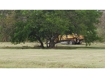 VENTA DE LOTE CAMPESTRE EN CONDOMINIO FAYETTEVILLE CAPIRA