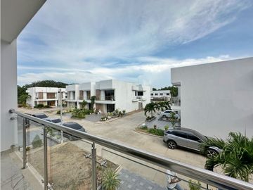 Venta casa Urb. Campo Difiori 3 niveles en Turbaco