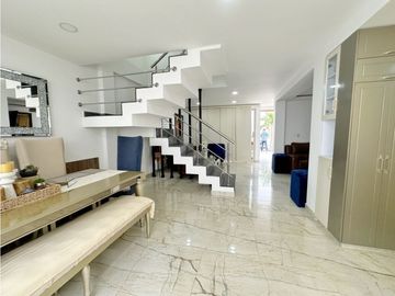 Venta casa Urb. Campo Difiori 3 niveles en Turbaco