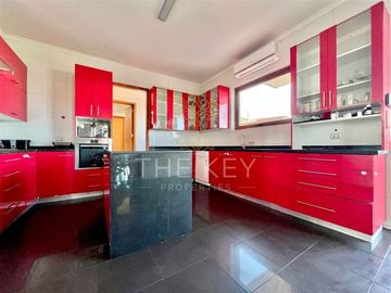 Casa en Venta en Las Cortezas, Arboretum - Club de Campo