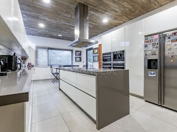 Casa en Venta en Avenida el Golf Manquehue