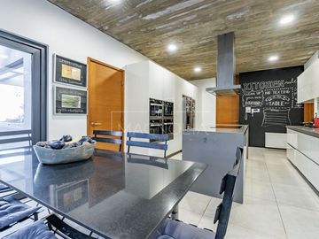 Casa en Venta en Avenida el Golf Manquehue
