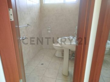 VENTA DE DEPARTAMENTO SECTOR PORTUGAL Y 6 DE DICIEMBRE. SECTOR EL BATAN
