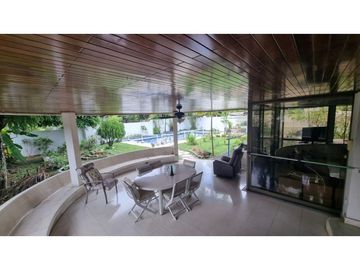 OBARRIO / CASA 950 M2 / BALCON / TERRAZA / PISCINA / 5 HABITACIONES